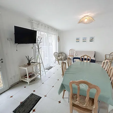 Prázdninový dům Maison De A 50m De La Et Commerces, 2 Chambres, Cour Mitoyenne - Fr-1-361-114 Bouillon